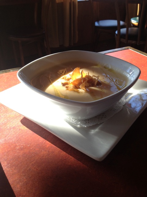 Parsnip soup Soup with garnish
