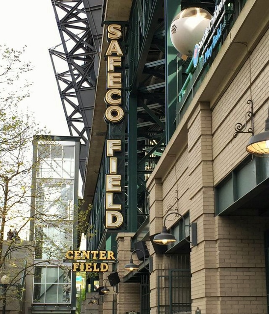 Safeco center field sign