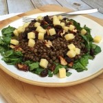 Spinach and lentil salad with lemon vinaigrette, white cheddar and raisins